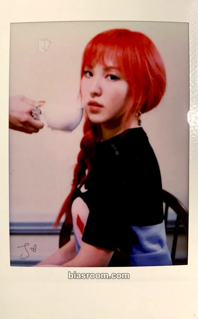Wendy 2nd Anniversary Photocard - Red Velvet - Red Velvet K-pop photocard