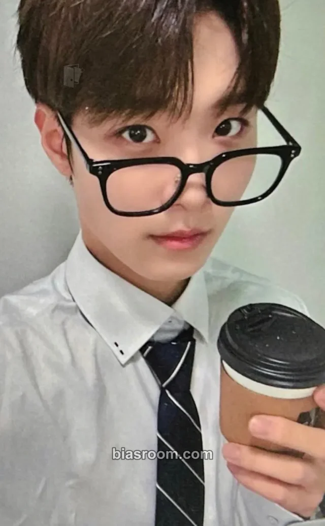 ONE PACT - Seongmin - ONE FACT Album beatroad lucky draw pob (pre-order benefit)