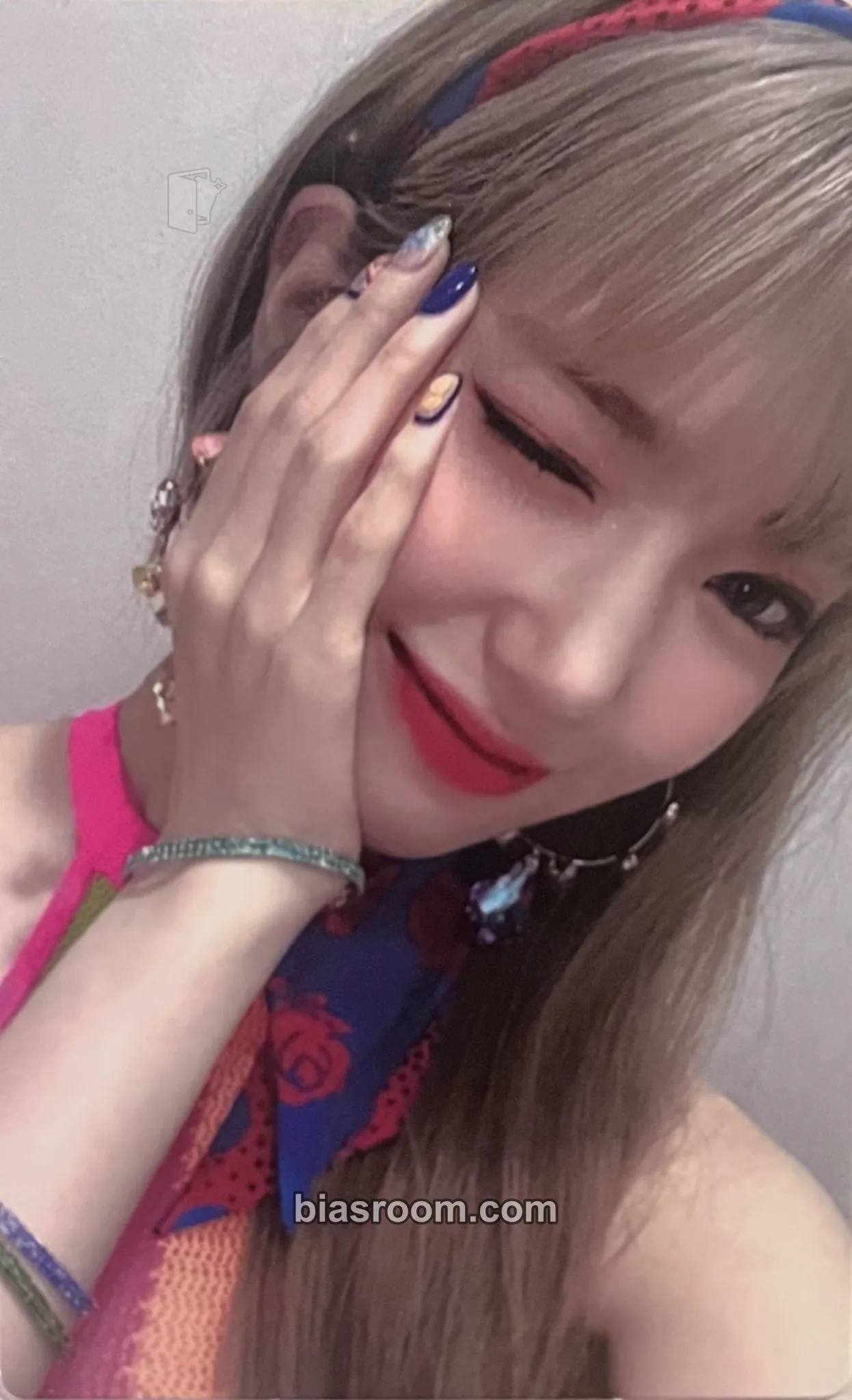 Suyun Blue Punch Photocard - Rocket Punch - Rocket Punch K-pop photocard