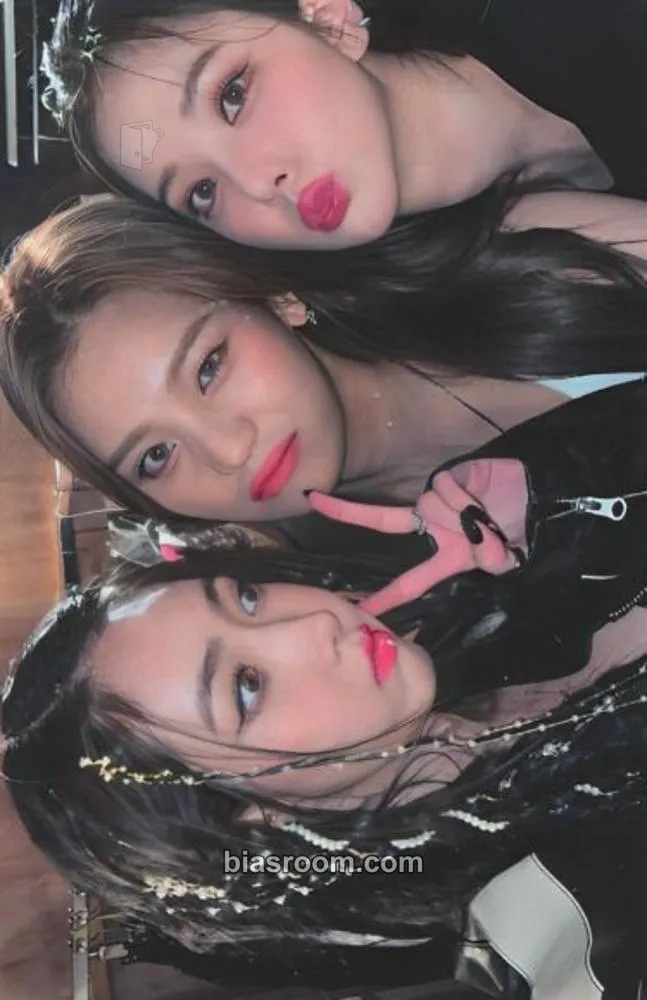VarioUS Photocard - VIVIZ - VIVIZ K-pop photocard