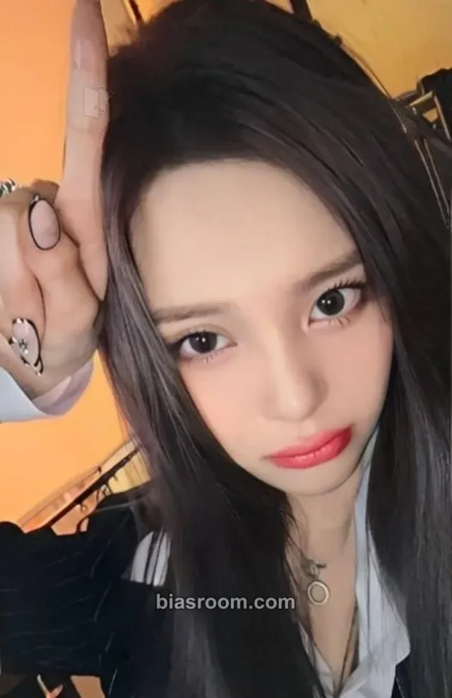 VIVIZ - Umji - VarioUS Album video call (fancall) soundwave FPO