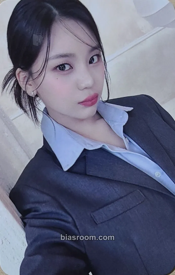 Umji VERSUS Photocard - VIVIZ - VIVIZ K-pop photocard