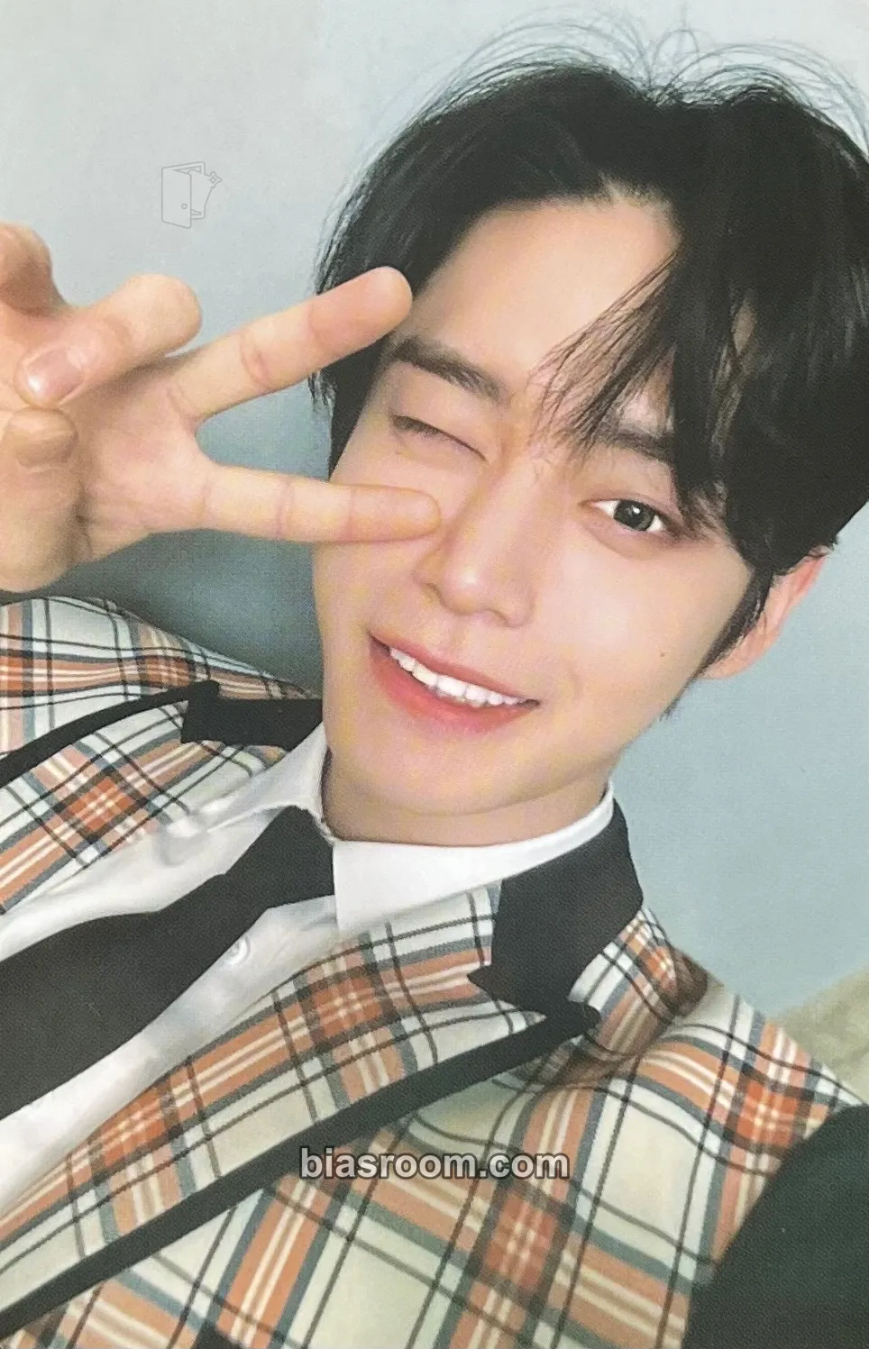 Jiwoong ZB1 x Skoolooks Photocard - ZEROBASEONE - ZEROBASEONE K-pop photocard