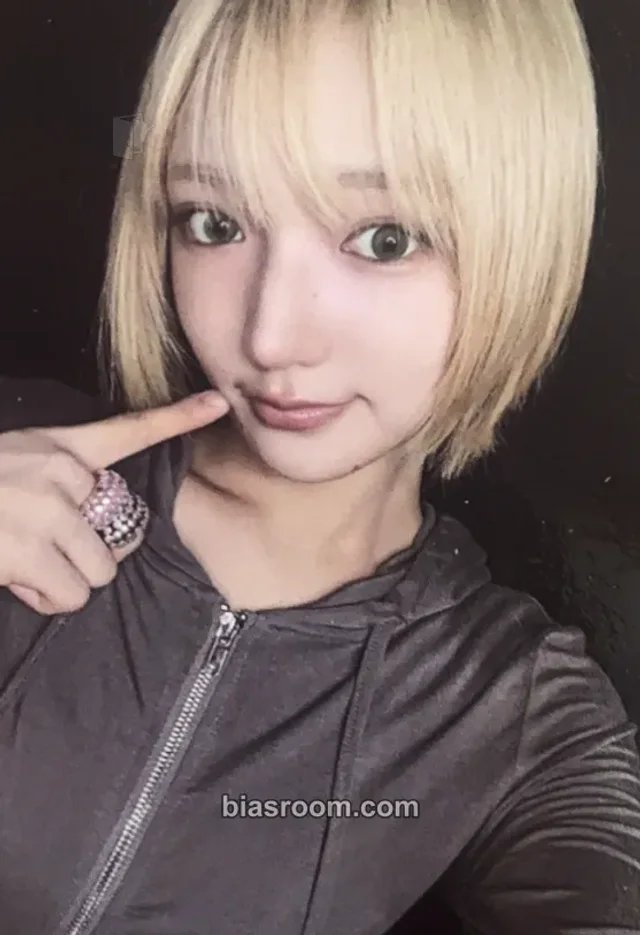 KiiiKiii - Jiyu - Delulu Pack Album broadcast delulu week 1