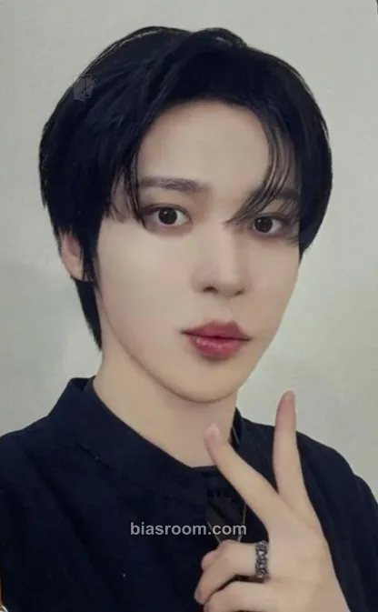 Yunho Ashes to Light Photocard - ATEEZ - ATEEZ K-pop photocard