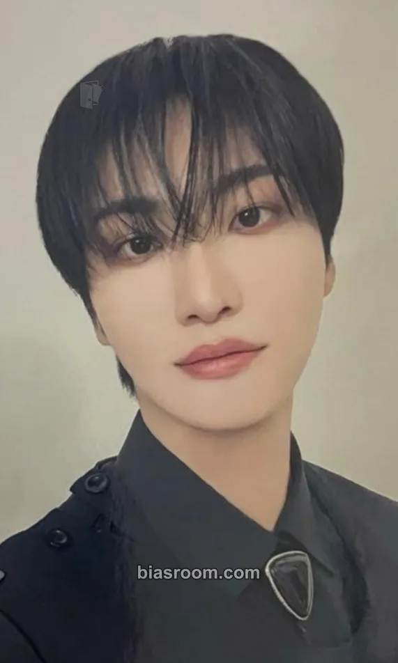Seonghwa Ashes to Light Photocard - ATEEZ - ATEEZ K-pop photocard