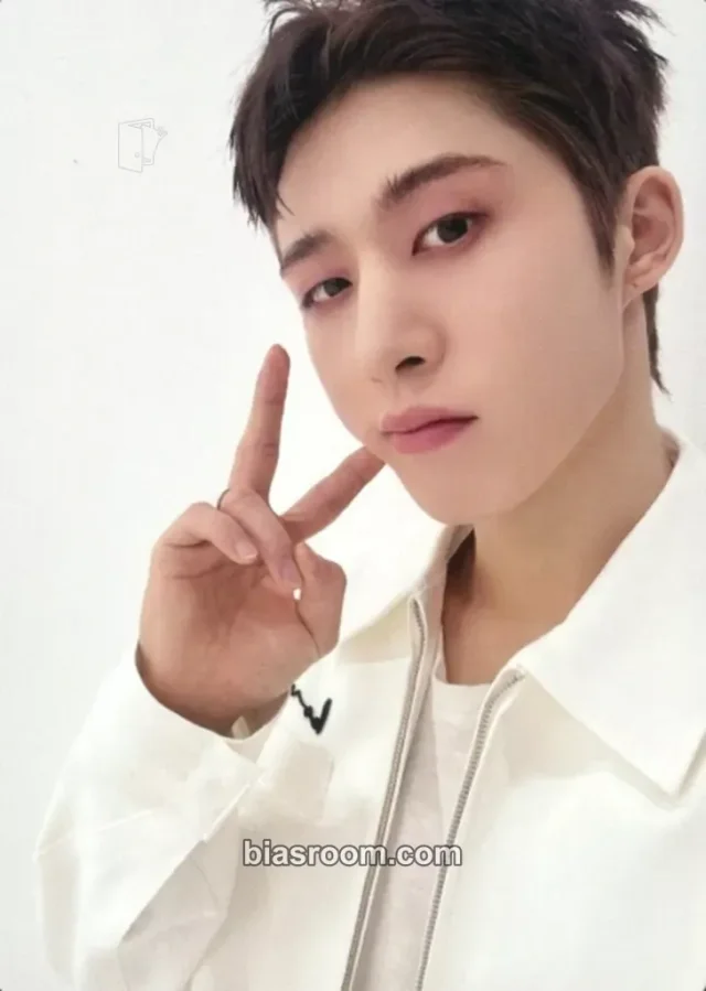 B.I - B.I - Tadaima Album dvd version album photocard