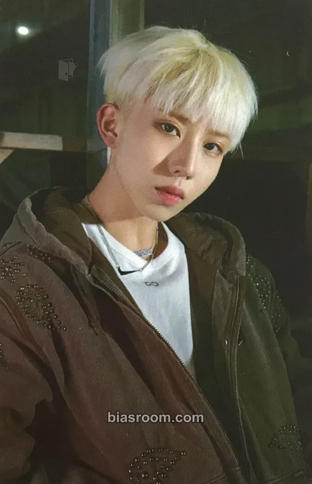 Yungyu Stunning Photocard - 8TURN - 8TURN K-pop photocard