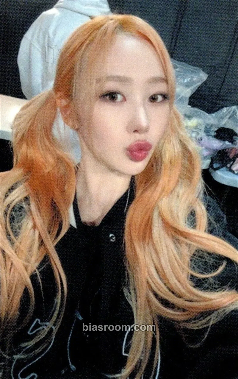 Giselle My-J ,,TO MY WORLD" fanmeeting Photocard - aespa - aespa K-pop photocard