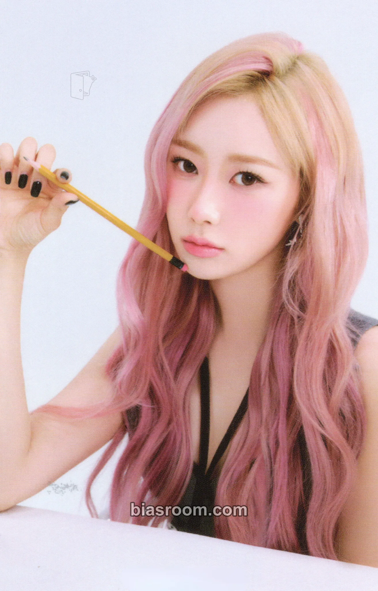 Giselle Season's Greetings (2025) Photocard - aespa - aespa K-pop photocard