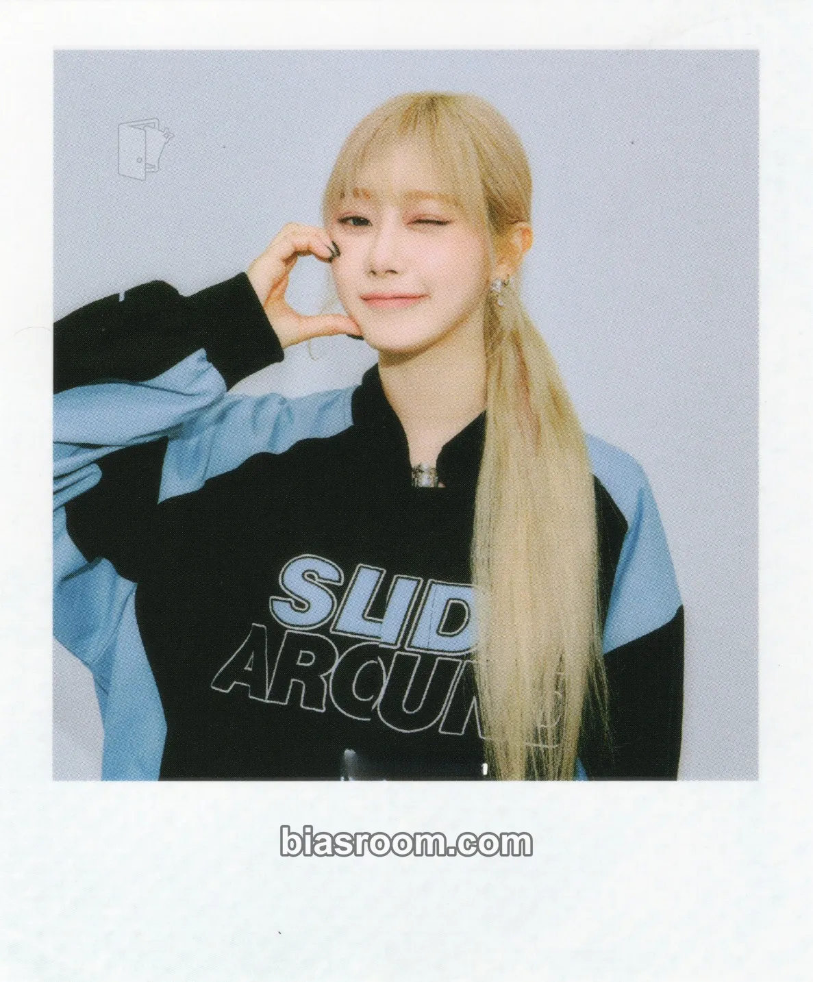 Giselle Season's Greetings (2025) Photocard - aespa - aespa K-pop photocard