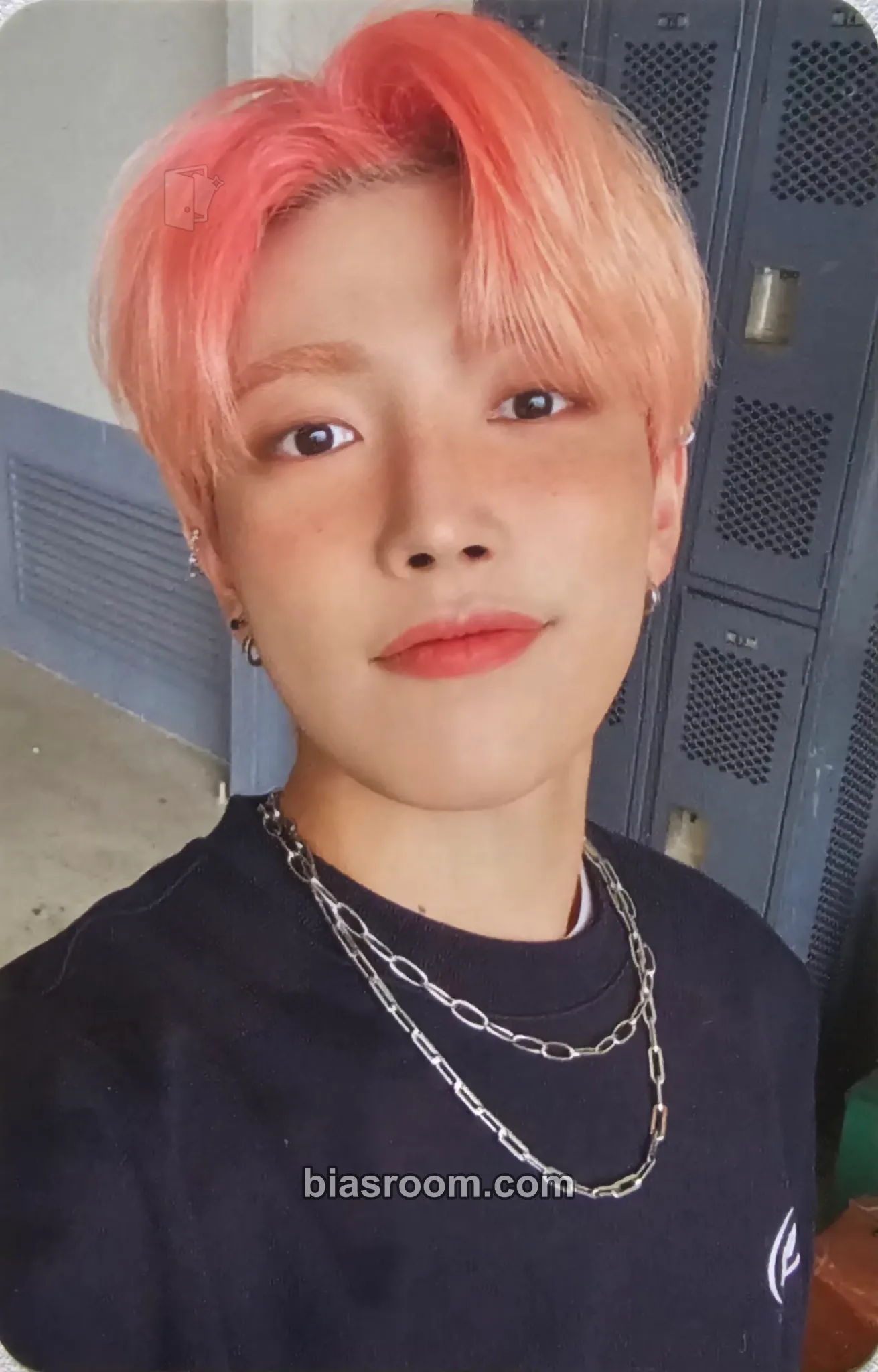 Hongjoong Wonderwall Merchline Photocard - ATEEZ - ATEEZ K-pop photocard