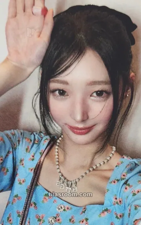 Hyerin Things we love: H Photocard - HITGS - HITGS K-pop photocard