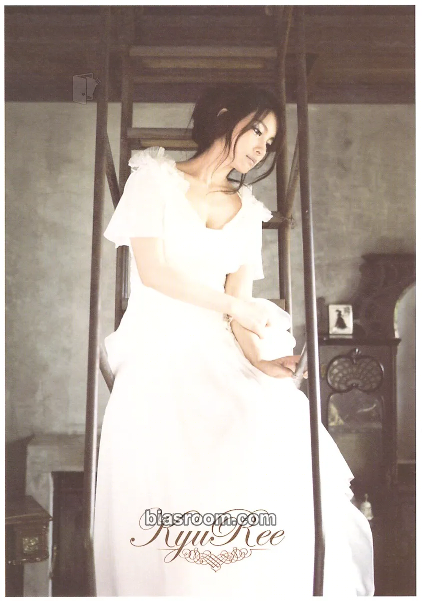 Gyuri Kara Solo Collection Photocard - KARA - KARA K-pop photocard