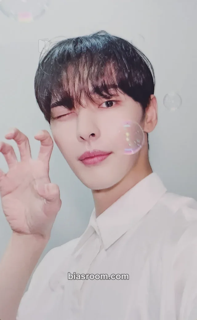 OnlyOneOf - KB - OnlyOneOf Official Lightstick  Other lightstick photocard set