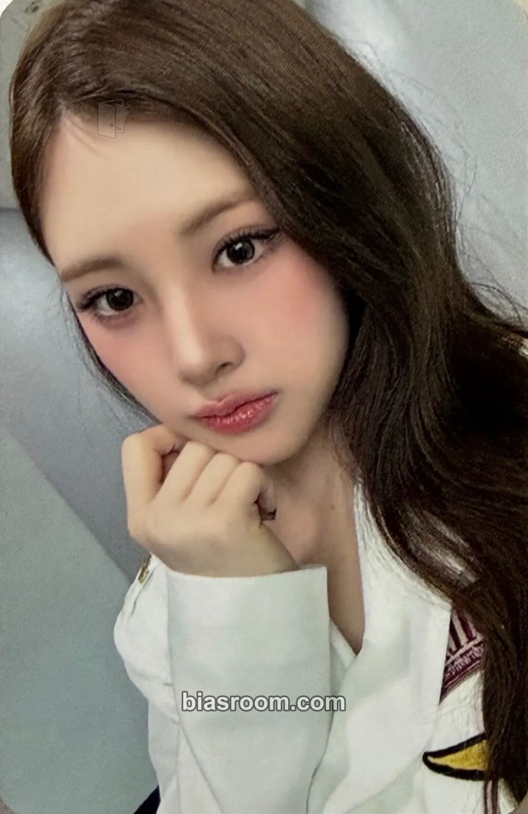 Yihyun SBS Inkigayo MC Photocard - Baby DONT Cry - Baby DONT Cry K-pop photocard