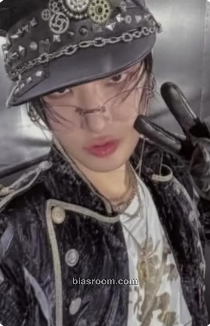 Mingi GOLDEN HOUR : Part.4 Photocard - ATEEZ - ATEEZ K-pop photocard