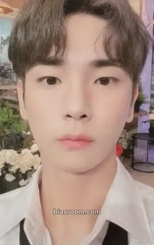 Key Don't Call Me - The 7th Album Photocard - SHINee - SHINee K-pop photocard