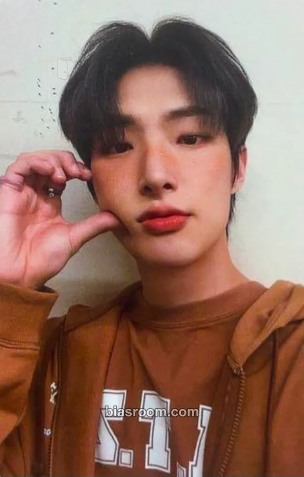 Mingi Wonderwall Merchline Photocard - ATEEZ - ATEEZ K-pop photocard