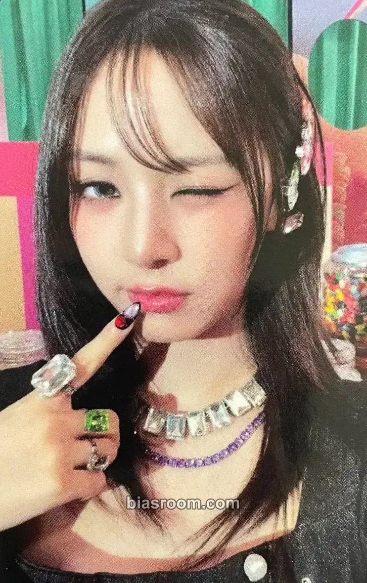 Hana Too Much Part 1 Photocard - FIFTY FIFTY - FIFTY FIFTY K-pop photocard
