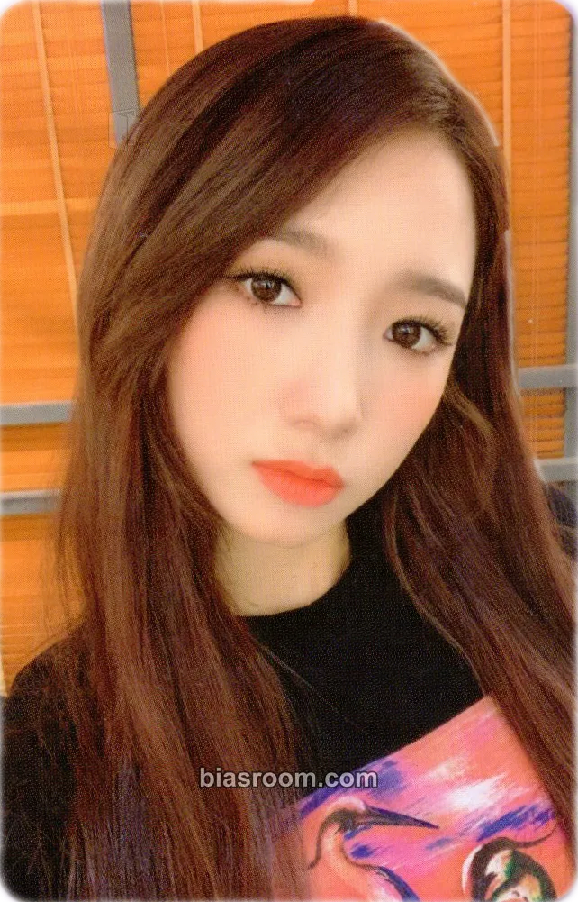 Mei Qi 3rd OFFICIAL FANCLUB 'UJUNG' KIT Photocard - WJSN - WJSN K-pop photocard