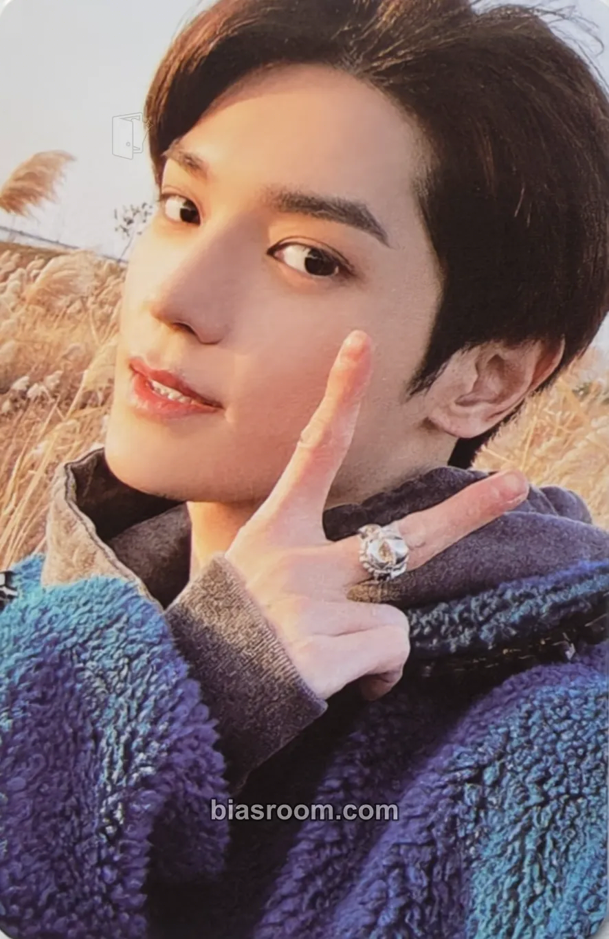 Taeyong Universe MD Photocard - NCT - NCT K-pop photocard