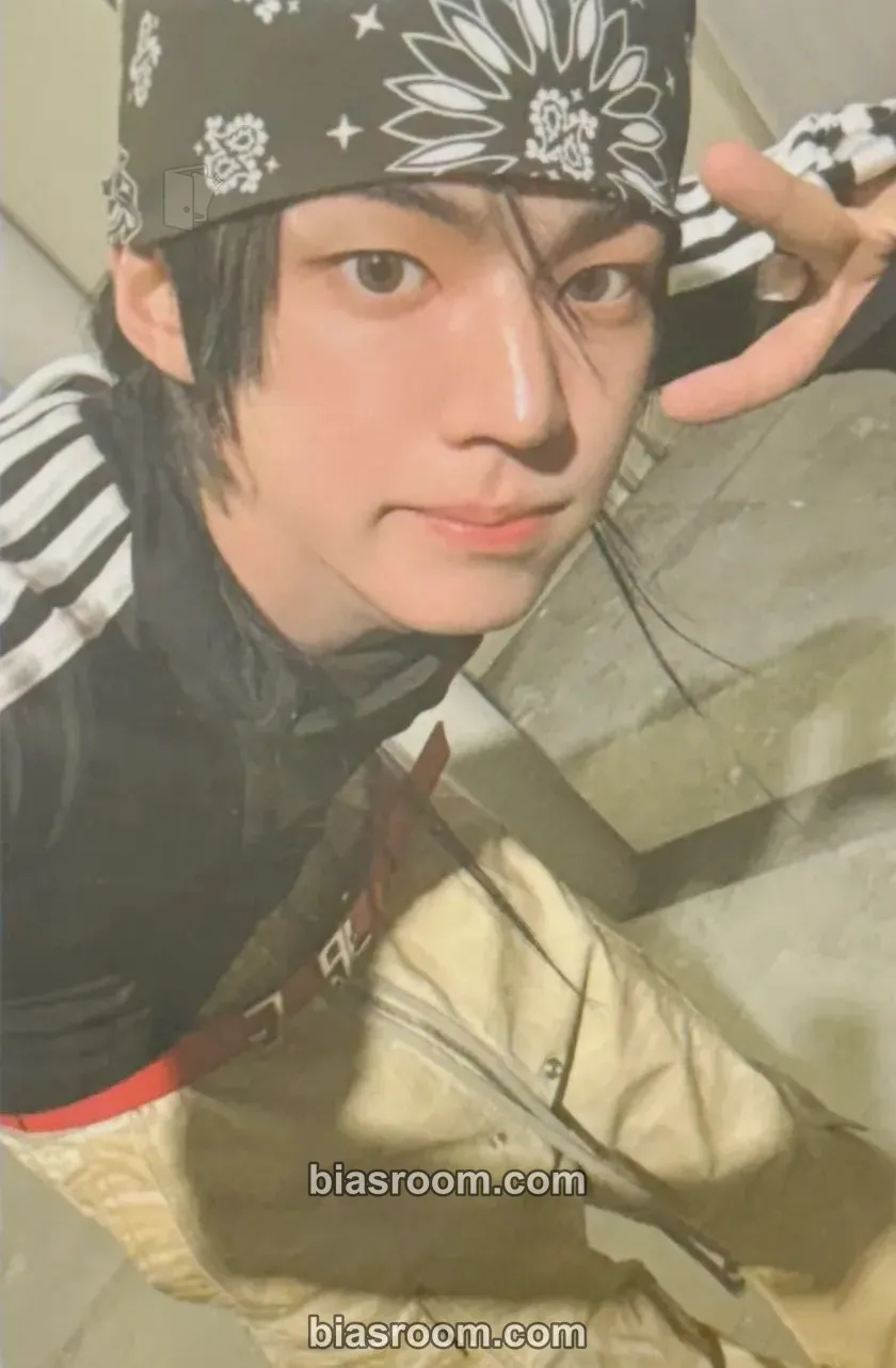 Dohoon play hard Photocard - TWS - TWS K-pop photocard