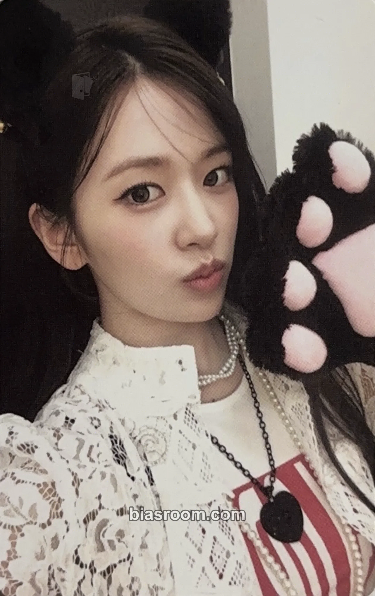 Yujin REVIVE+ Photocard - IVE - IVE K-pop photocard