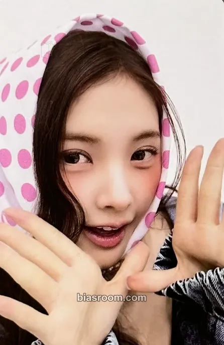 Yihyun After Cry Photocard - Baby DONT Cry - Baby DONT Cry K-pop photocard