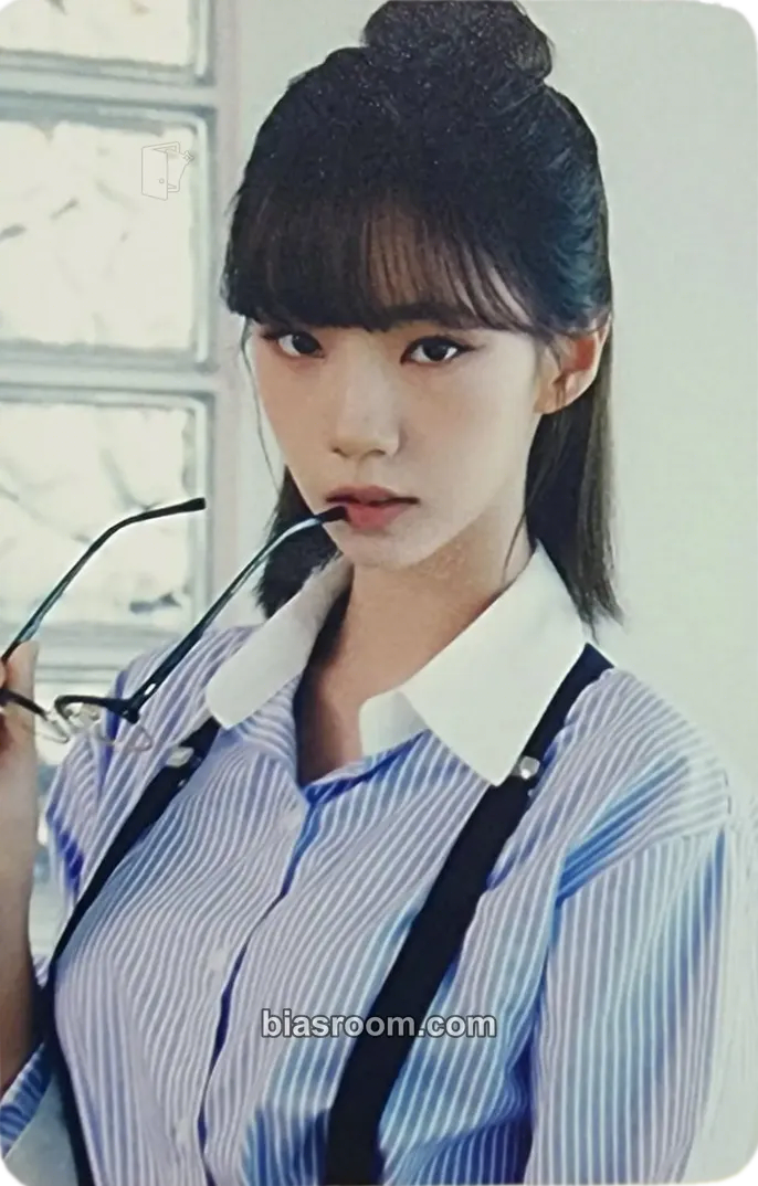 Yeoreum 2023 Fan-Con <Codename : Ujung> Photocard - WJSN - WJSN K-pop photocard