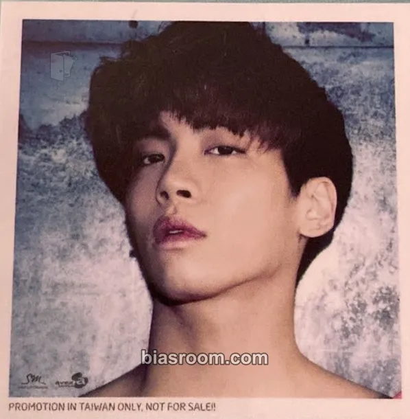 Jonghyun Sherlock - The 4th Mini Album Photocard - SHINee - SHINee K-pop photocard