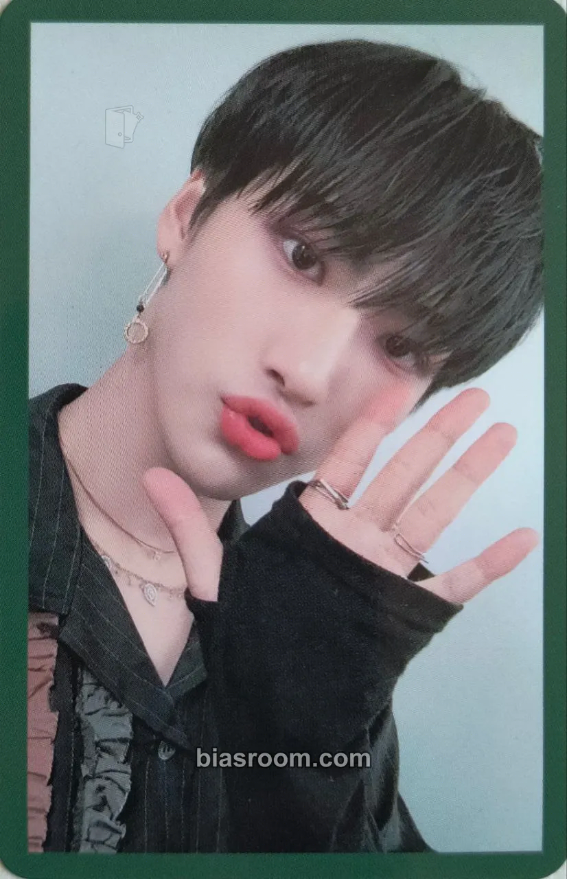 Seonghwa Map the Extraordinaire - Ateez with Perrier Photocard - ATEEZ - ATEEZ K-pop photocard