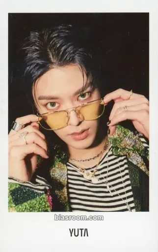 Yuta Resonance MD Photocard - NCT - NCT K-pop photocard
