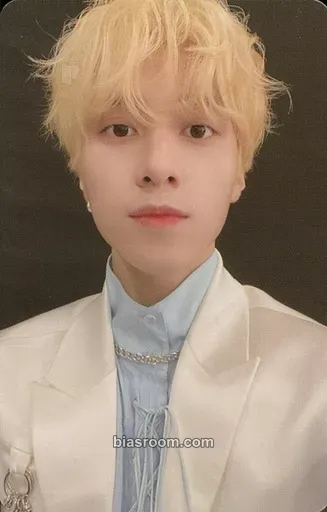 Hendery Resonance MD Photocard - NCT - NCT K-pop photocard