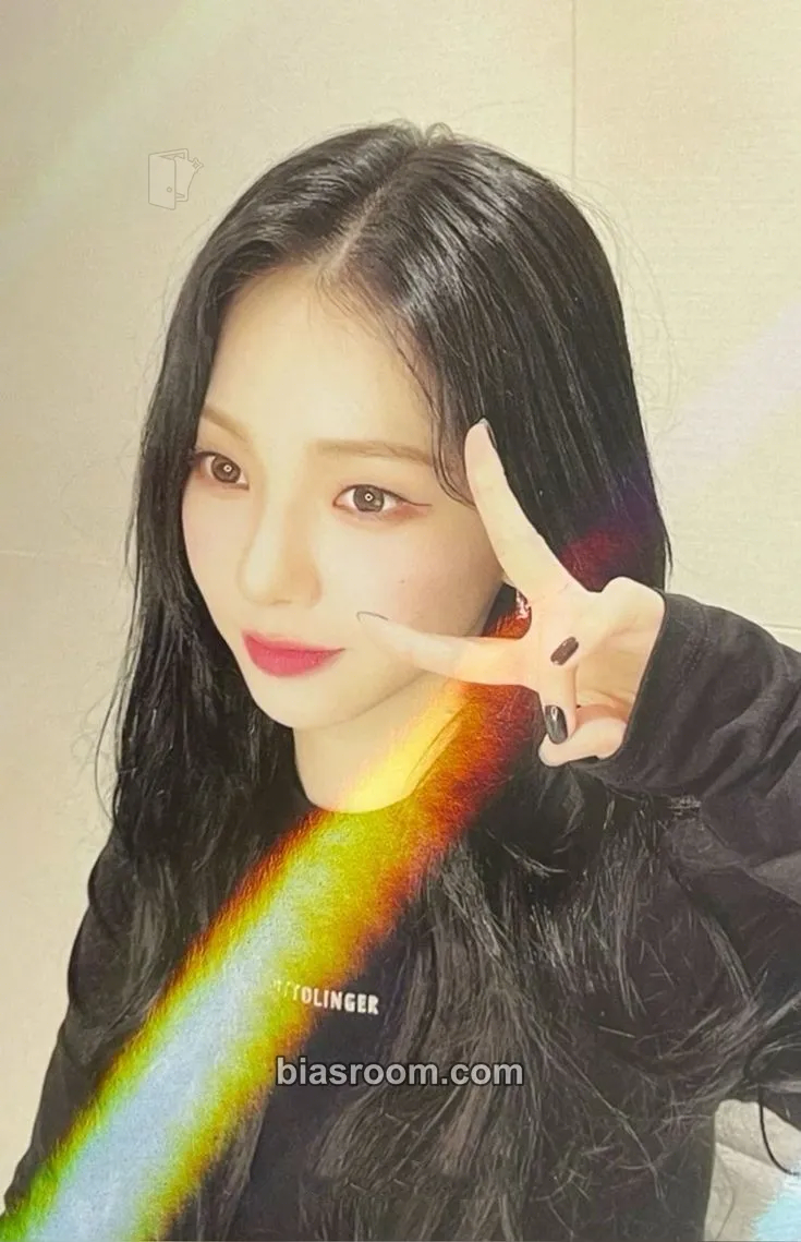 Karina My World Photocard - aespa - aespa K-pop photocard