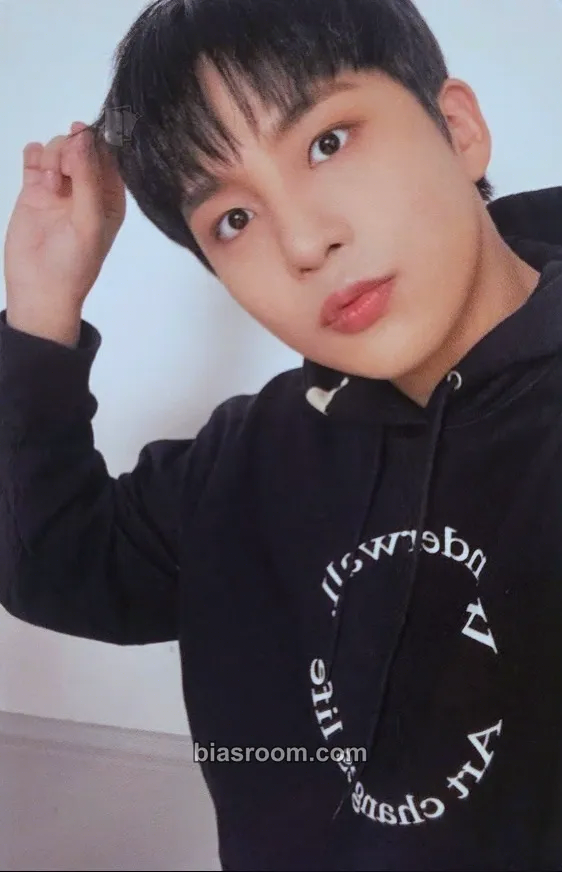 Jongho Wonderwall Merchline Photocard - ATEEZ - ATEEZ K-pop photocard