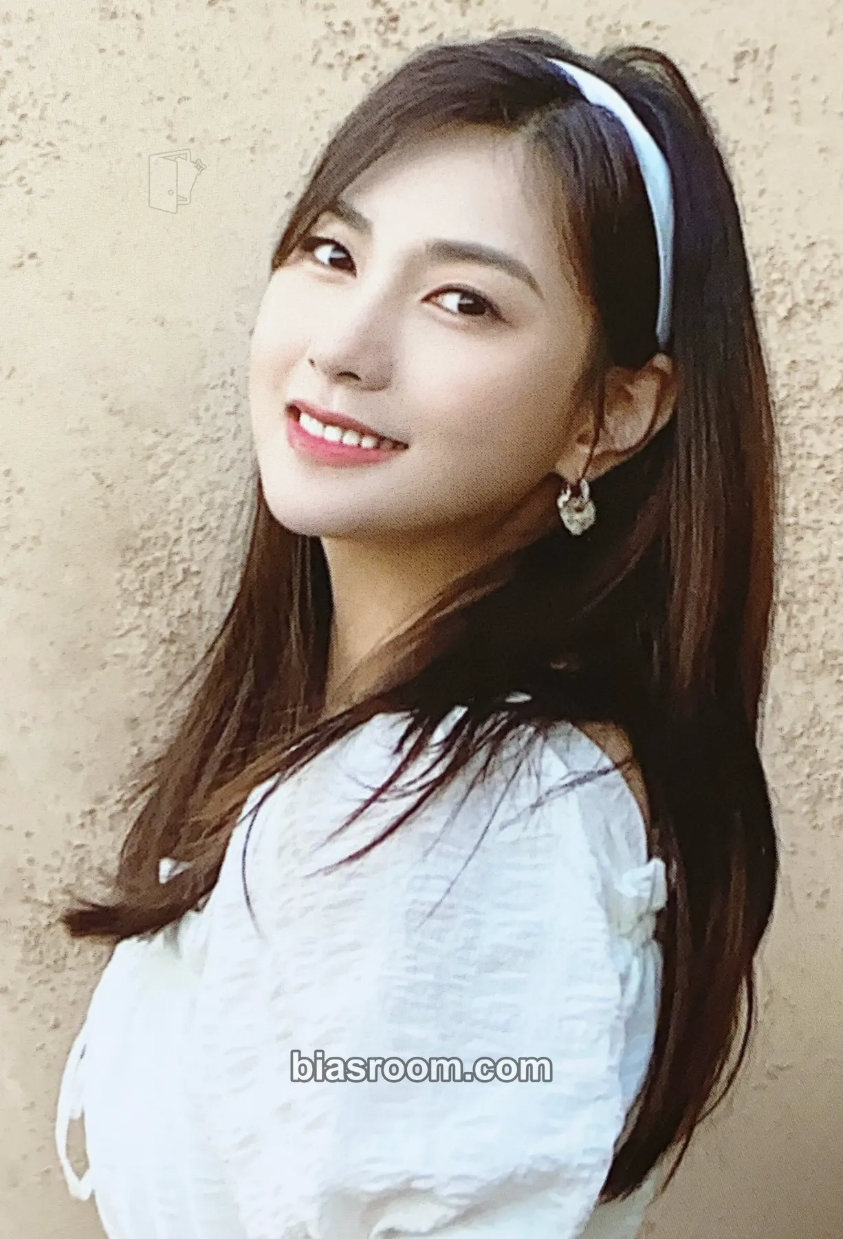 Hayoung 2021 season’s greetings “Memories” Photocard - Apink - Apink K-pop photocard