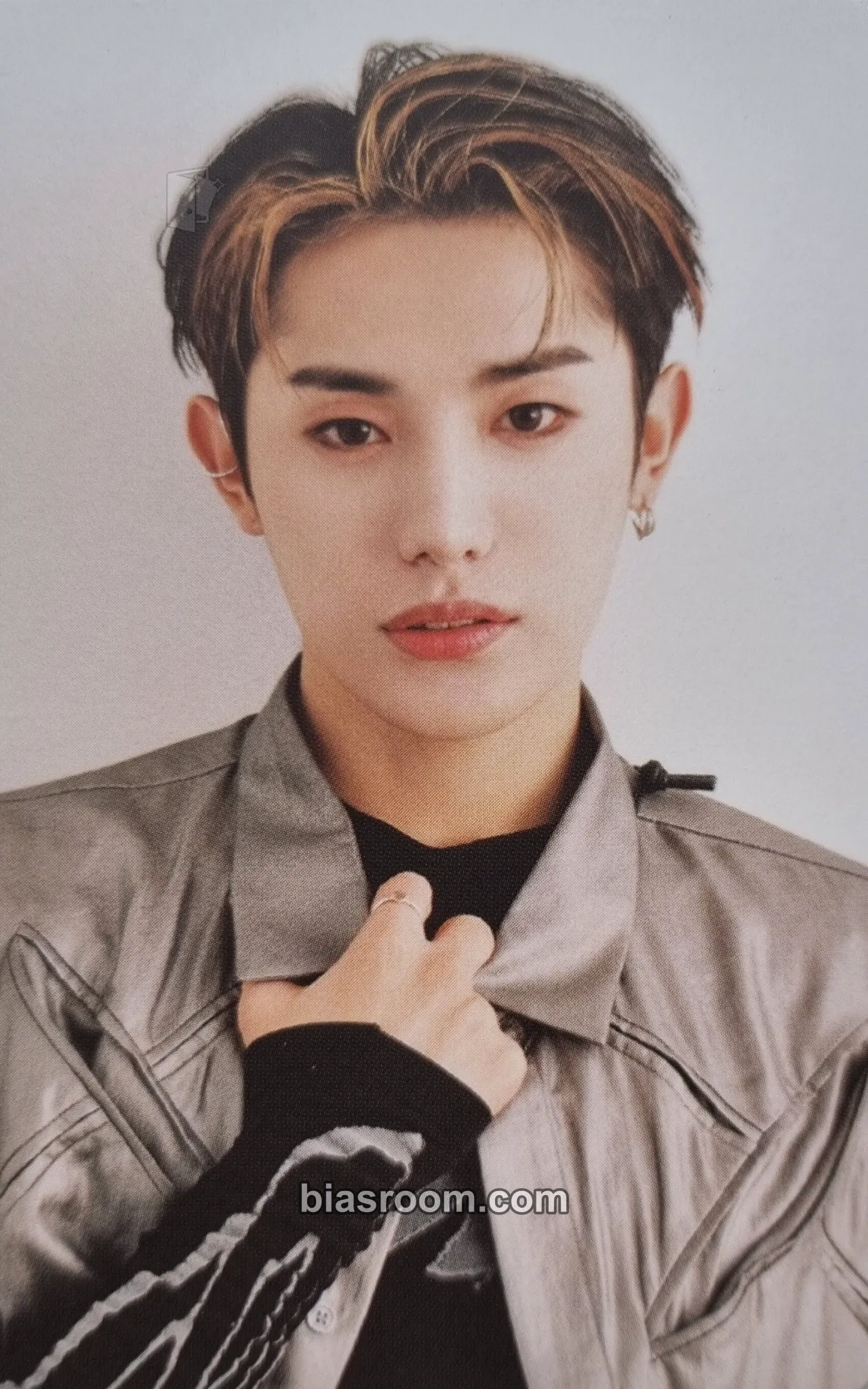 Mill seOul cOllectiOn Photocard - OnlyOneOf - OnlyOneOf K-pop photocard