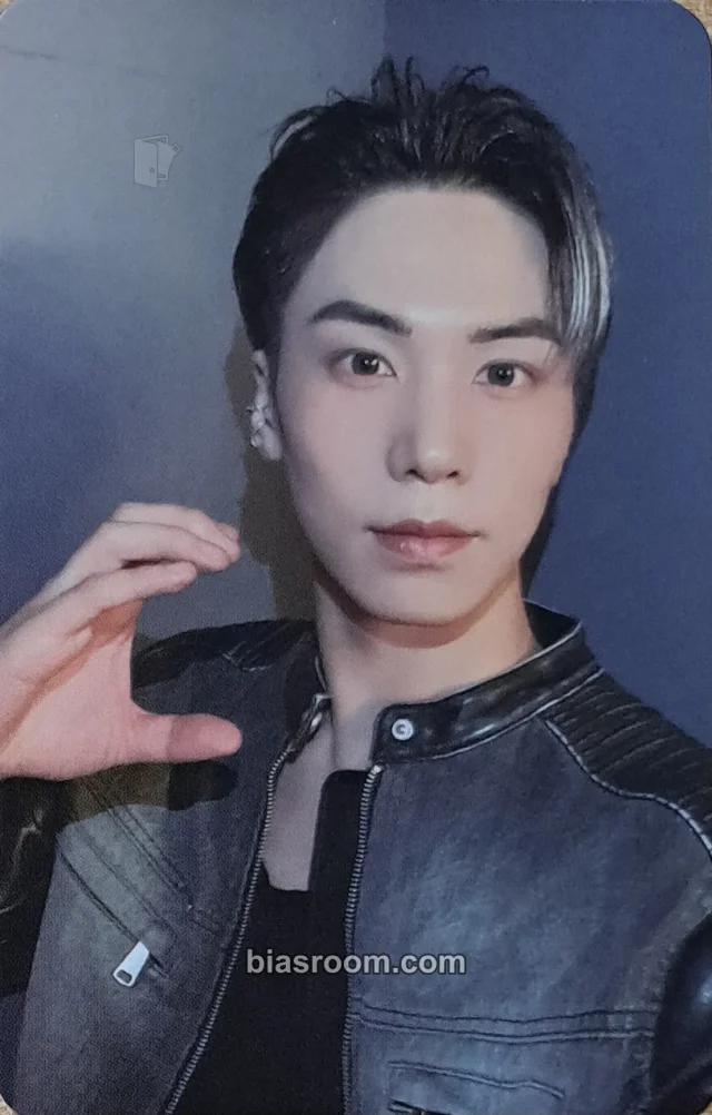 ROCKY - Rocky - Blank Album album photocard burgundy version