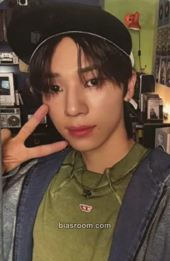 So Geon NEXZ 2025 SEASON'S GREETINGS - Next Track Photocard - NEXZ - NEXZ K-pop photocard