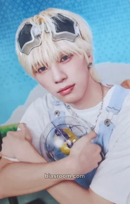 So Geon NEXZ 2026 SEASON'S GREETINGS - Next zone Photocard - NEXZ - NEXZ K-pop photocard
