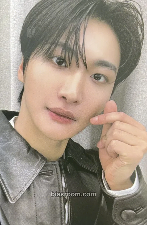 Seonghwa GOLDEN HOUR : Part.4 Photocard - ATEEZ - ATEEZ K-pop photocard