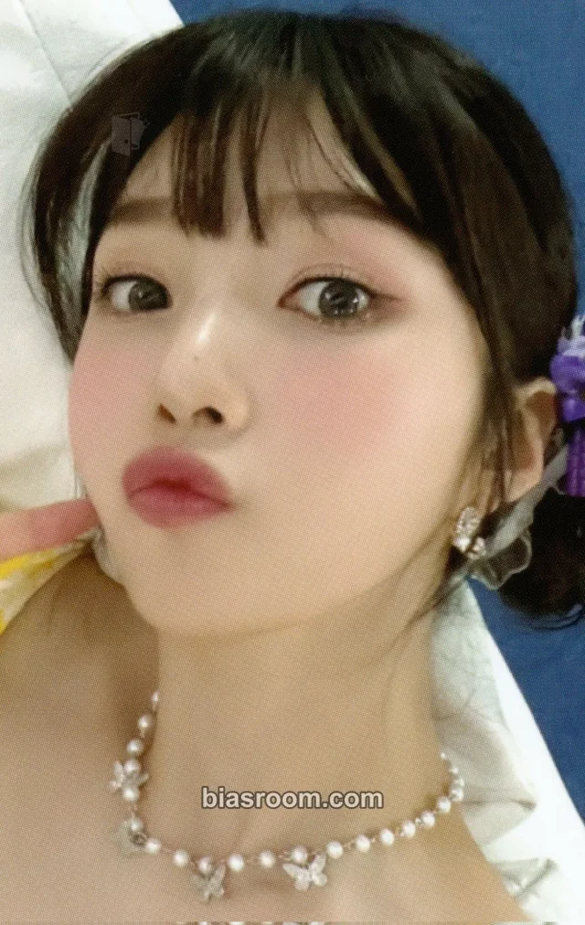 Red Velvet - Joy - 8th Anniversary Other merch photocard necklace