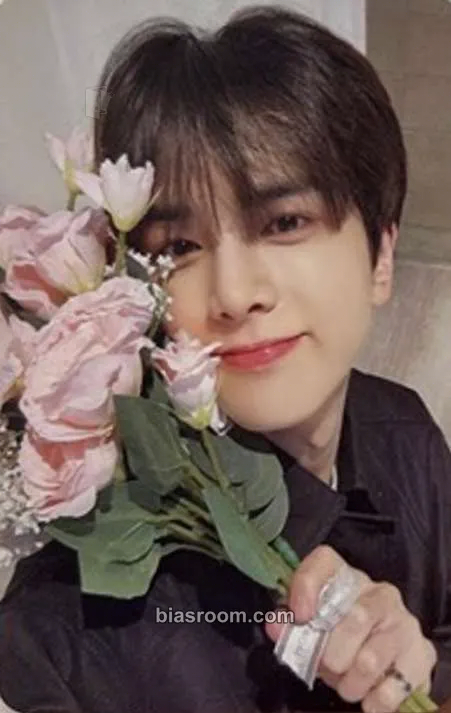 Younghoon Be Awake Photocard - THE BOYZ - THE BOYZ K-pop photocard