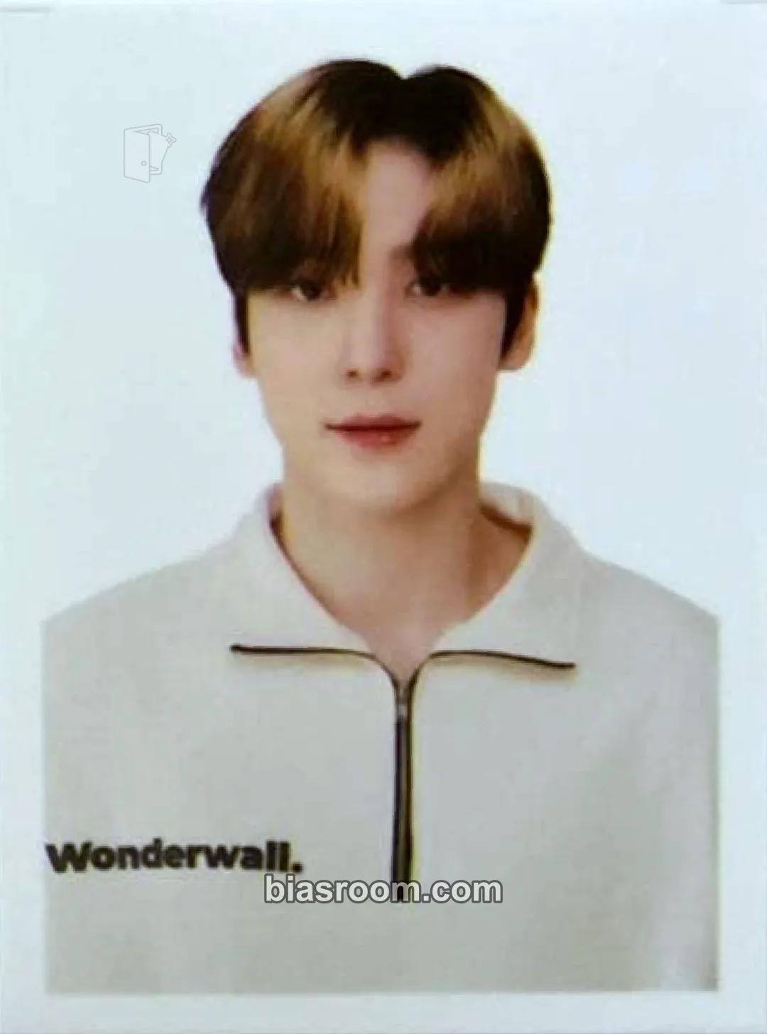 Yunho Wonderwall Merchline Photocard - ATEEZ - ATEEZ K-pop photocard