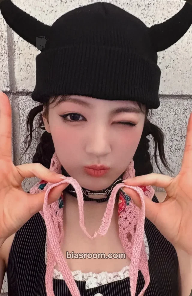 AtHeart - Seohyeon - Plot Twist Album everline cafe event