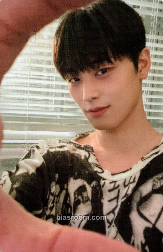 Juyeon Phantasy Pt. 3: Love Letter Photocard - THE BOYZ - THE BOYZ K-pop photocard