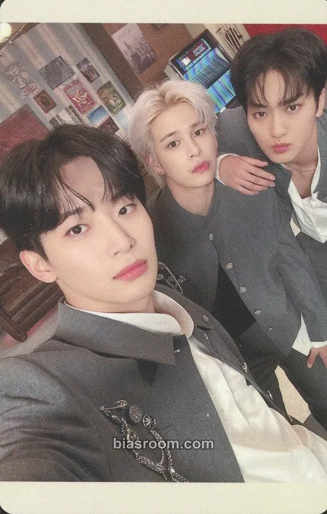 Dilly Dally Photocard - CRAVITY - CRAVITY K-pop photocard