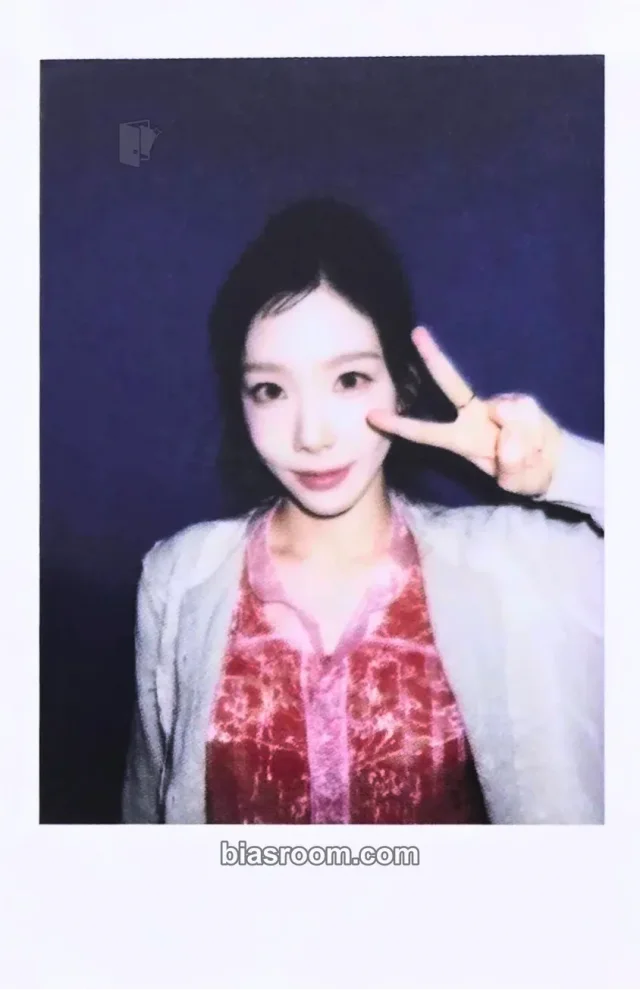 Taeyeon - Taeyeon - Panorama: The Best of Taeyeon Album ktown4u pob (pre-order benefit) round 2 polaroid