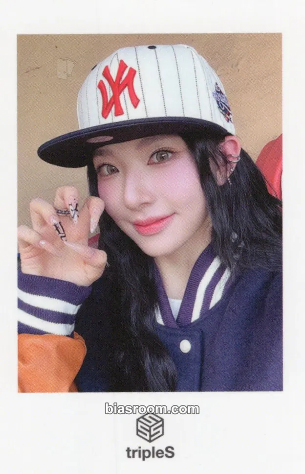 Xinyu Performante Photocard - tripleS - tripleS K-pop photocard